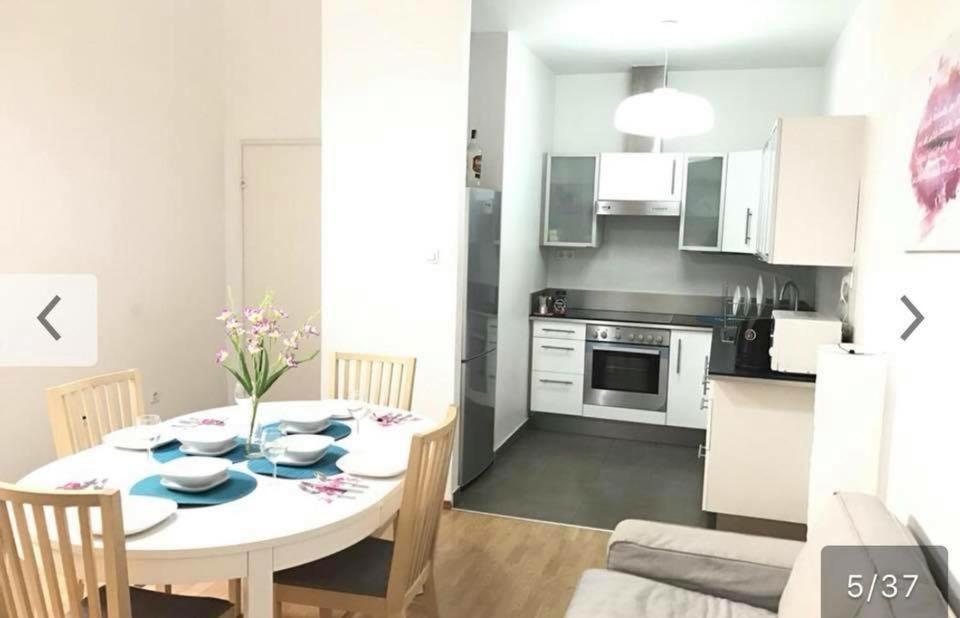 Astoria Metro Apartment Budapešť Exteriér fotografie